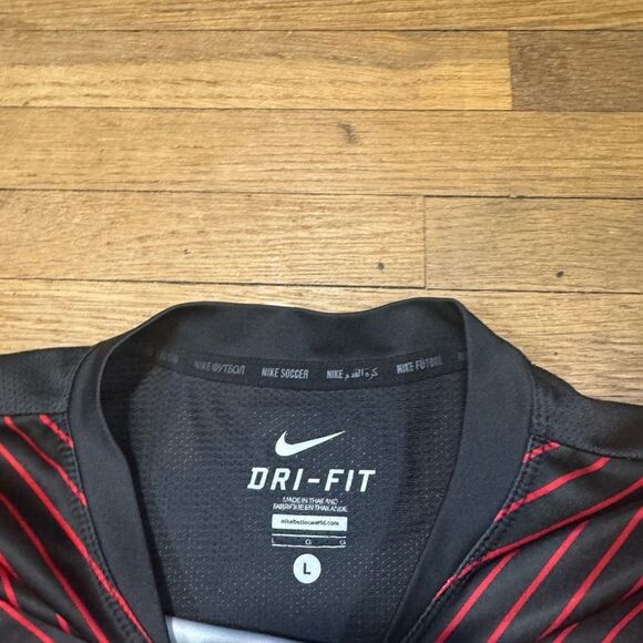 MANCHESTER UNITED 2013 2014 PRE MATCH TRAINING JERSEY - Picture 4 of 10